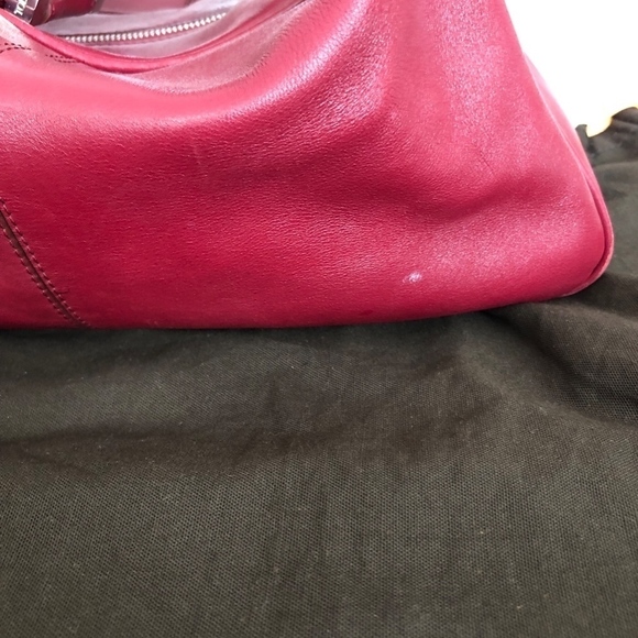 Tod's Red Leather Shoulder Bag - Picture 4 of 8